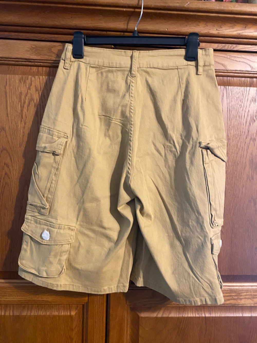 American Bazi Mustard Tan Cargo Shorts with Multiple Pockets - Picture 5 of 6